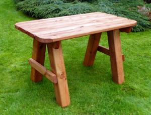 Hainton Garden Table